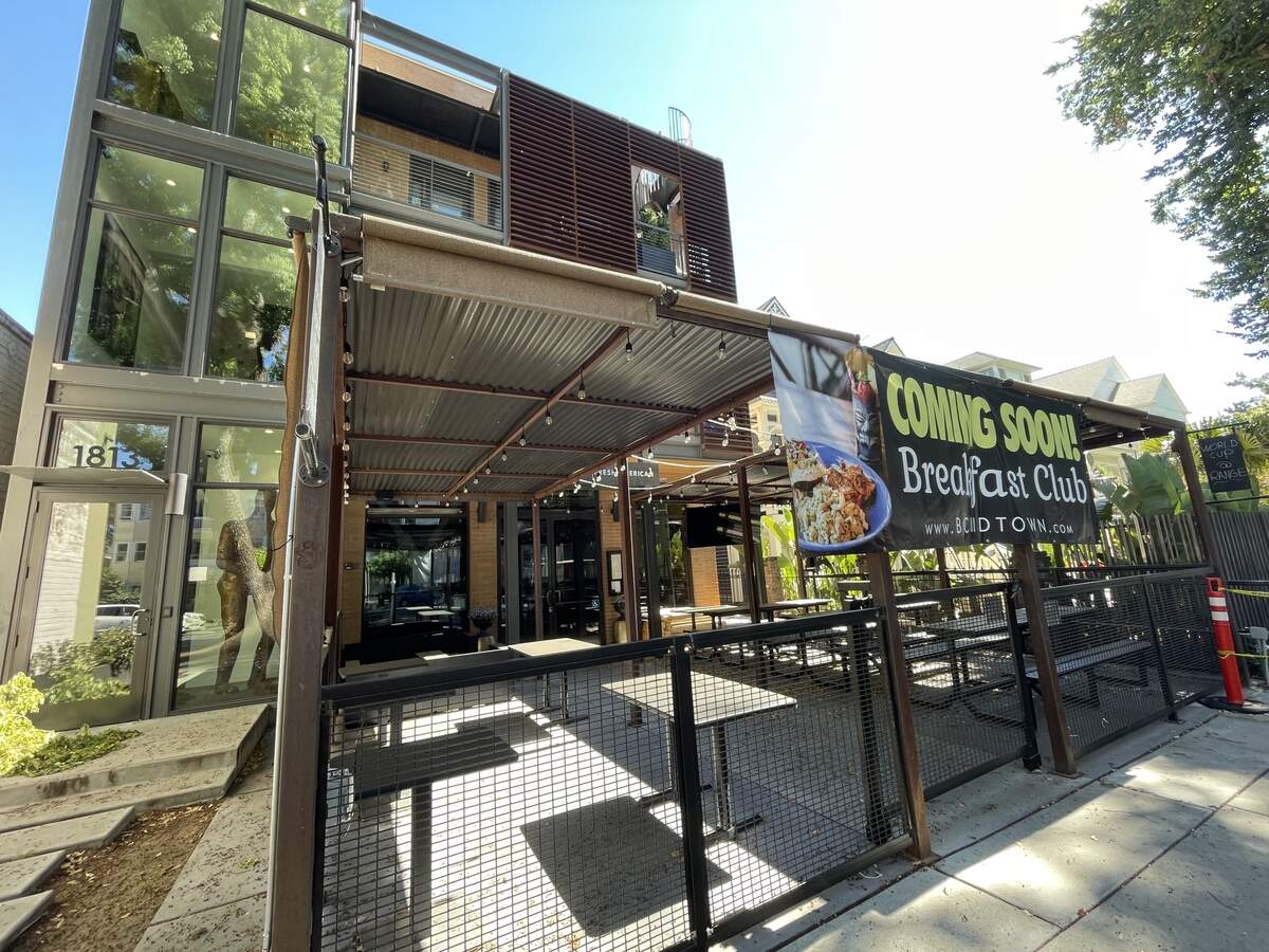 Range Midtown on 1813 Capitol Ave. is permanently closed after three and a half months of operation. A Bay Area chain, The Breakfast Club at Midtown, will be replacing it.